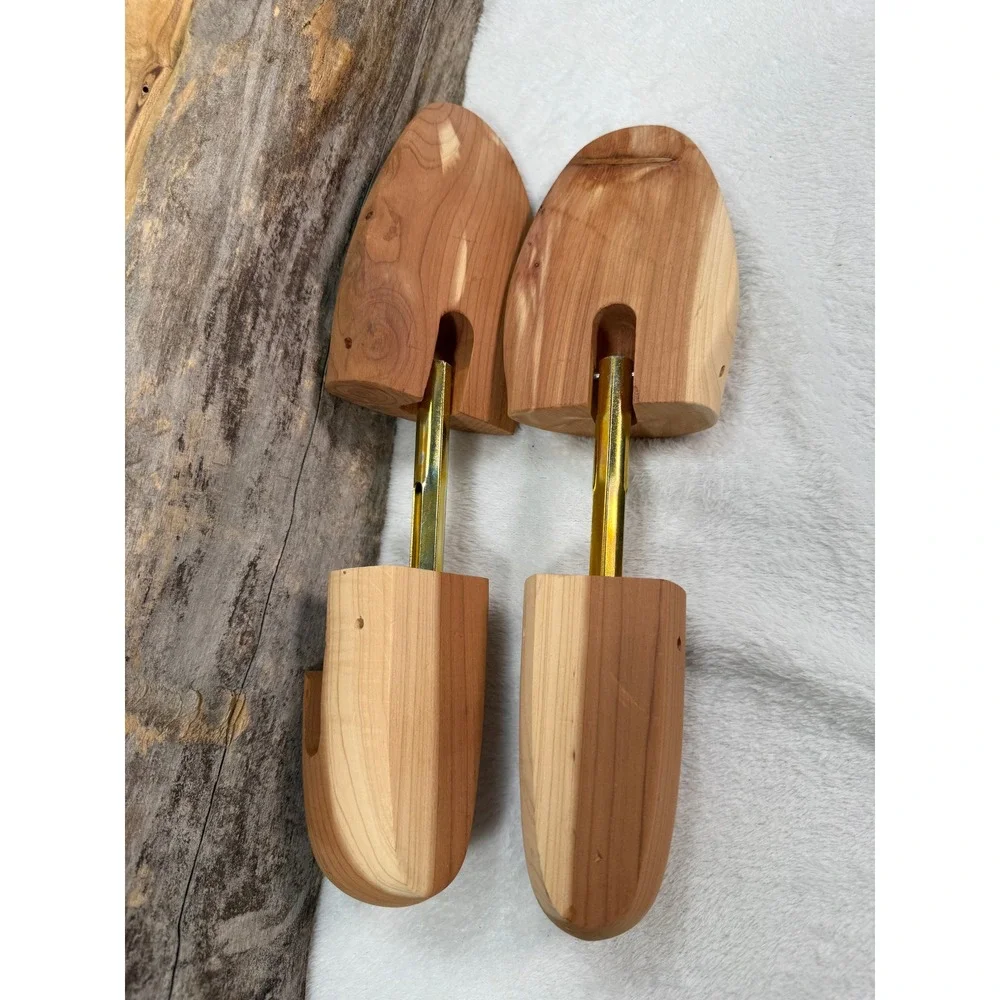 Gucci Cedar Wood Shoe Trees Adjustable Men's Luxury Shoe Care Pair Italy Logo - Picture 3 of 5